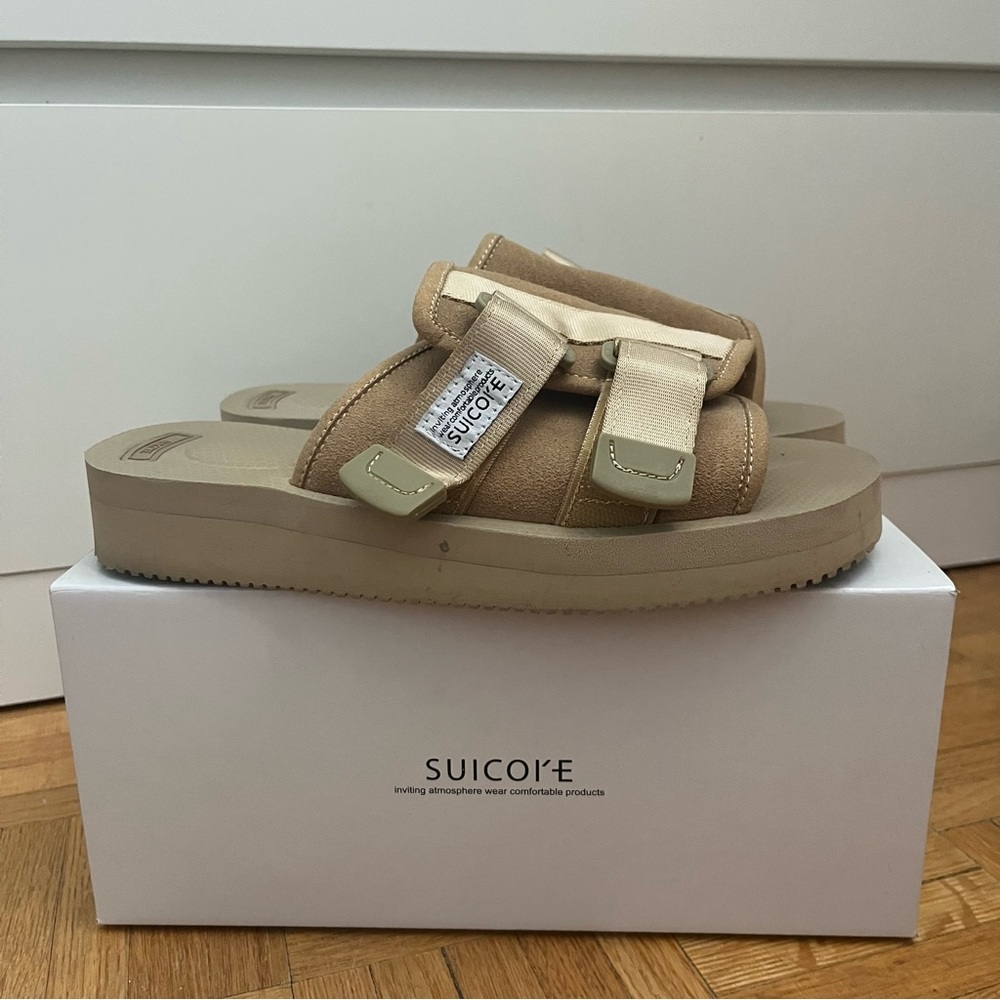 Suicoke Beige and Cream Sandals